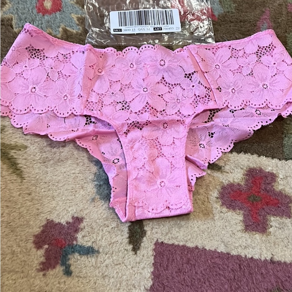 NEW VS PINK LACE CHEEKY PANTIES MED